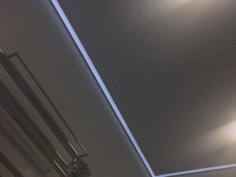 gallery-item