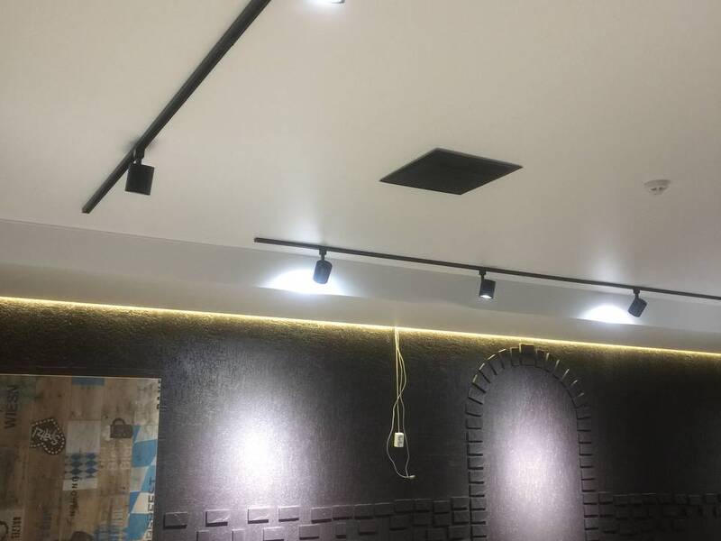 gallery-item