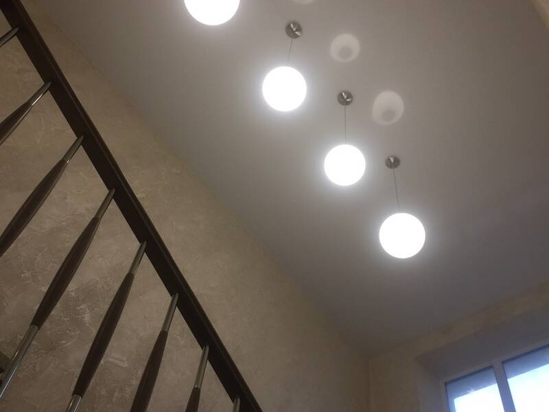 gallery-item